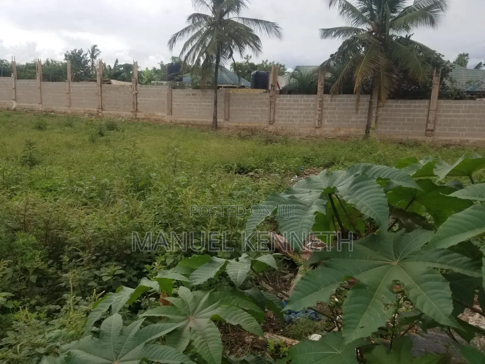 A Big Residential Plot at Wazo Kontena for Sale.
