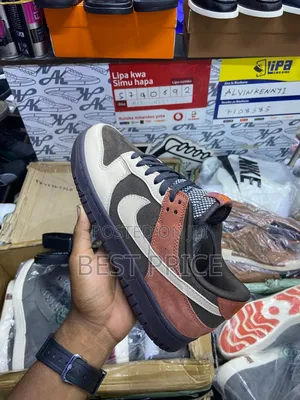 Nike Dunk Low Red Panda