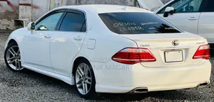 Toyota Crown 2011 White