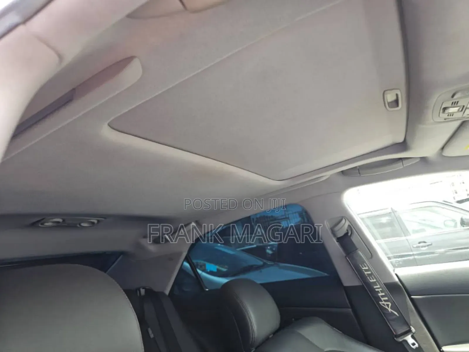 Toyota Crown 2011 White