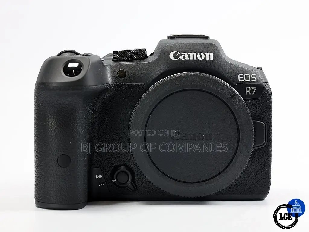 Canon EOS R7 Mirrorless Camera