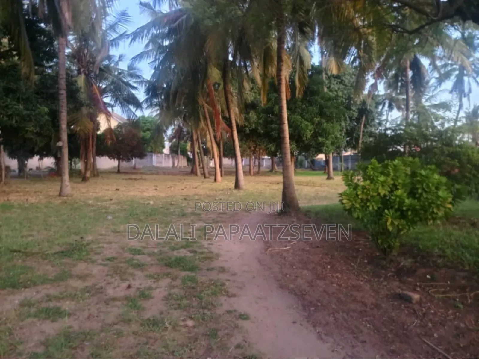Eneo Lenye Ukubwa Wa Heka 1 Na Lobo Linauzwa Lipo Boko Beach