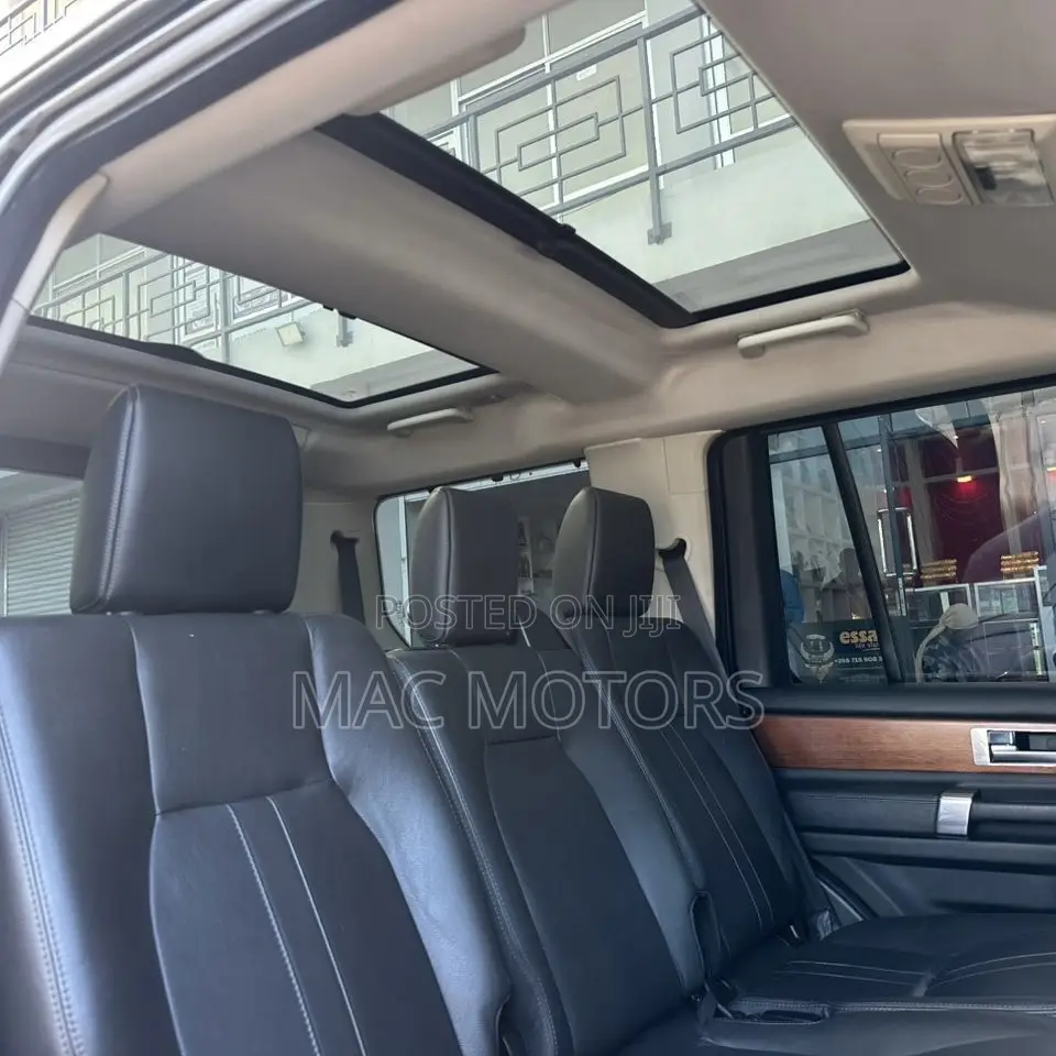 Land Rover Discovery 2013 Black