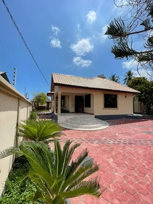 3bdrm House in Boko, Bunju for rent