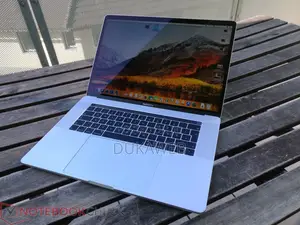 Laptop Apple MacBook Pro 2017 32GB Intel Core I9 SSD 512GB