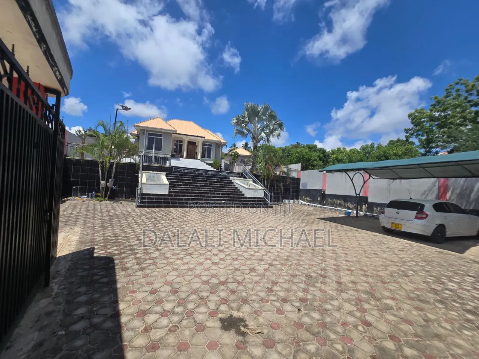 3bdrm House in Kinzudi, Goba for sale