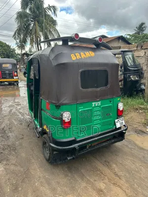 TVS Neo NX 2022 Green