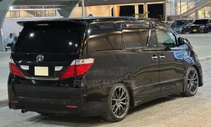 Toyota Vellfire 2009 Black