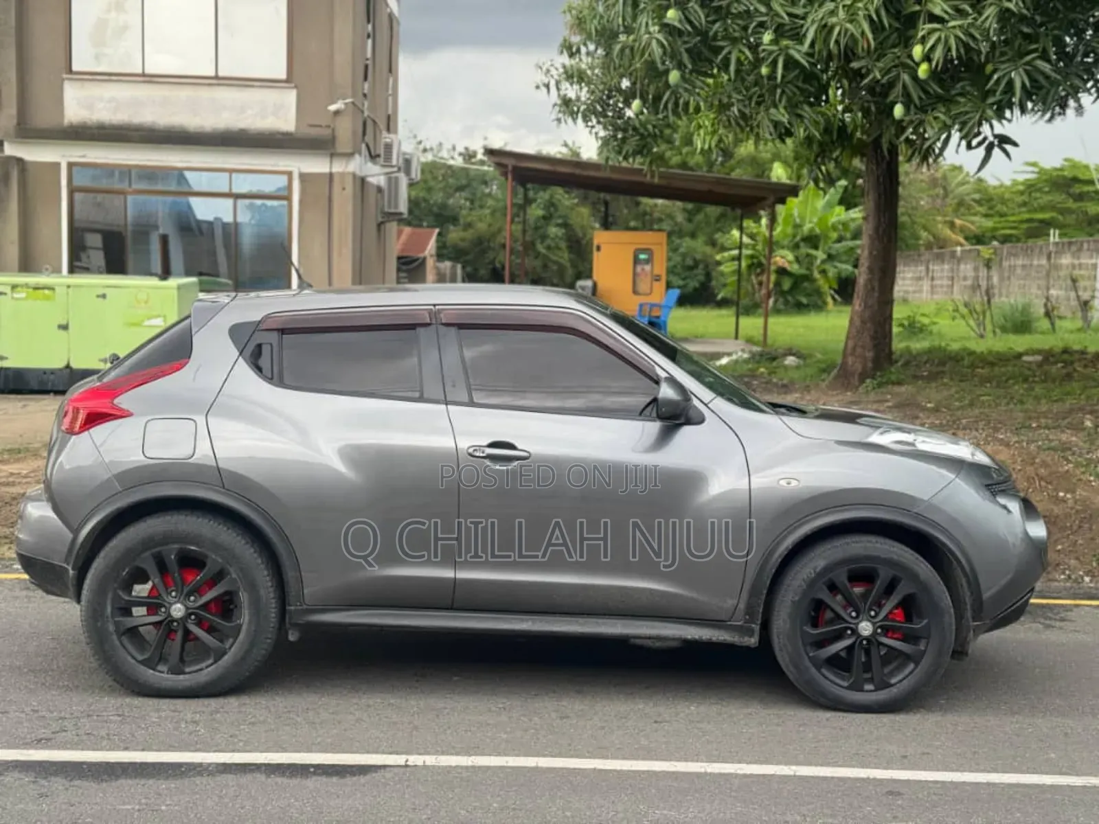 Nissan Juke 2011 Gray