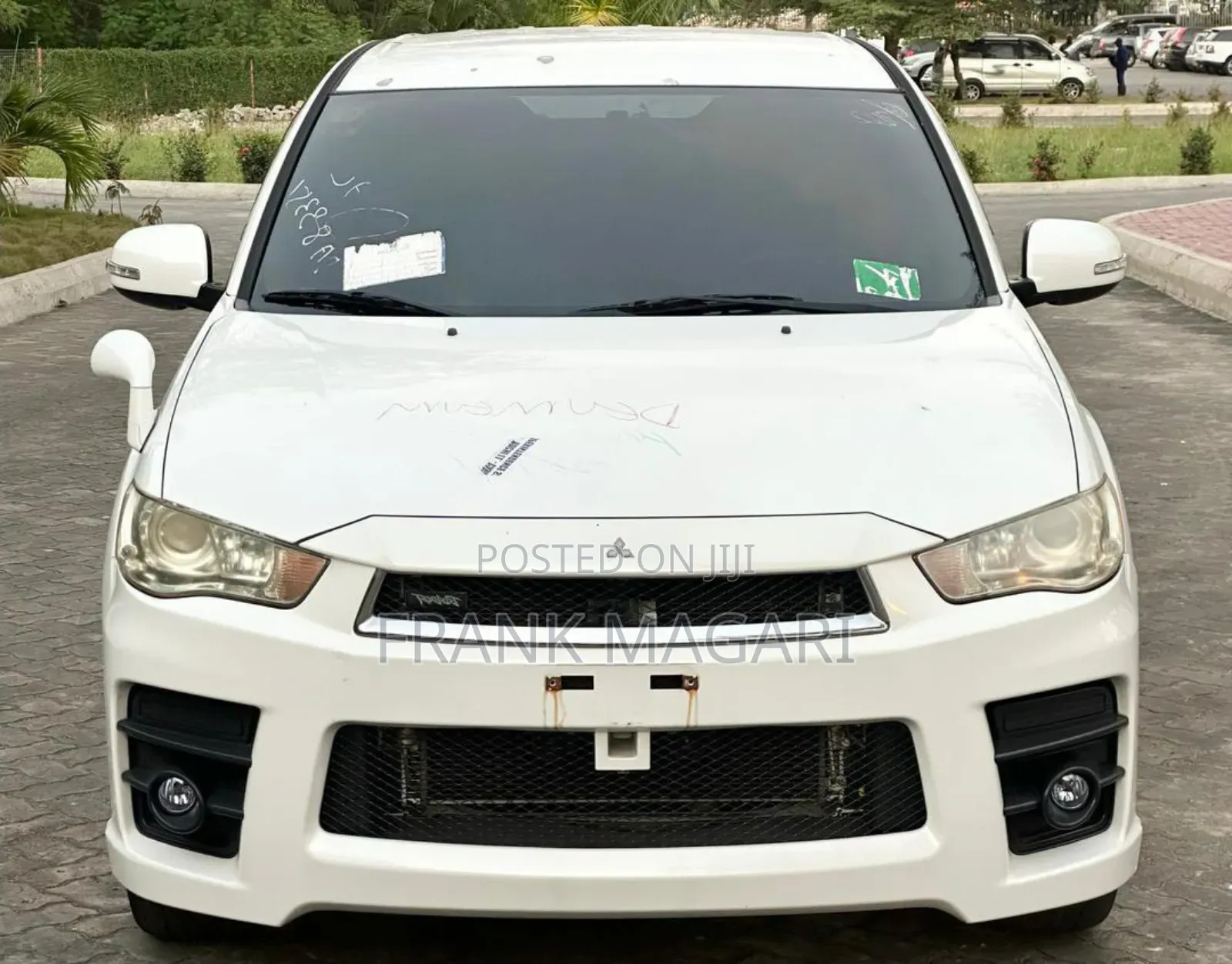 Mitsubishi Outlander 2010 White