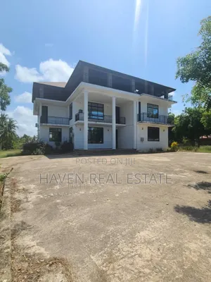 5bdrm House in Kigamboni for sale