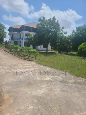 5bdrm House in Kigamboni for sale