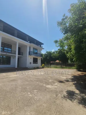5bdrm House in Kigamboni for sale