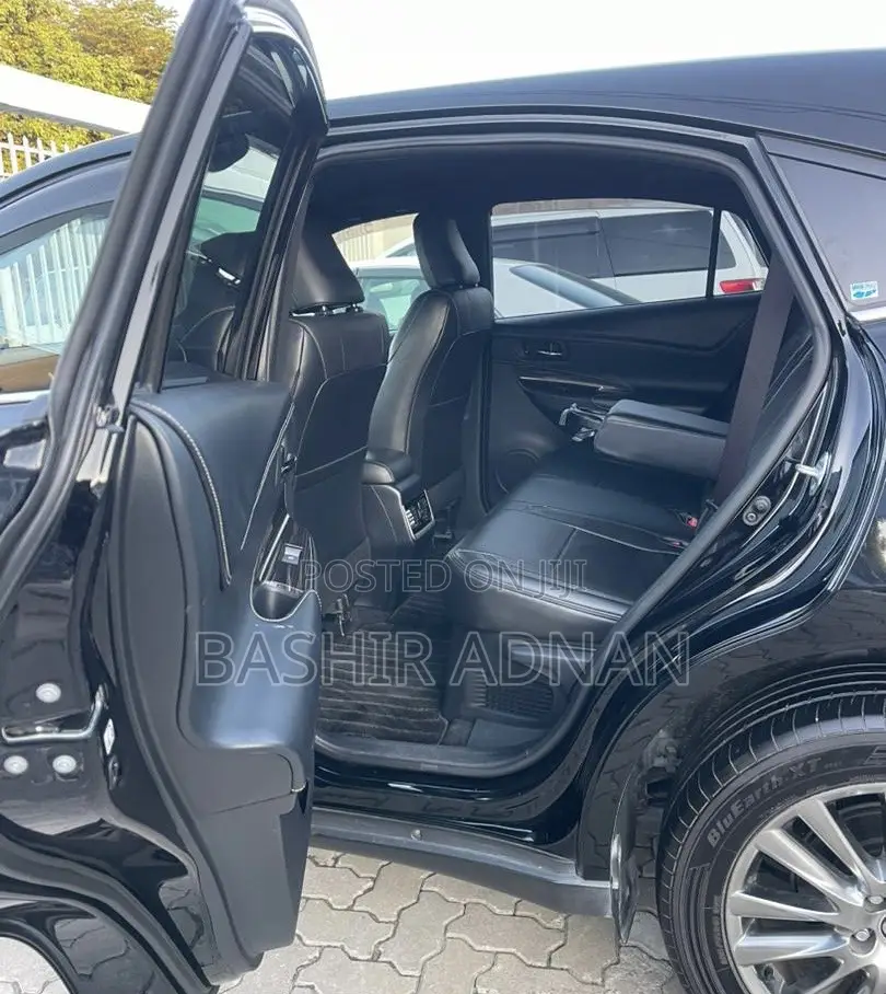Toyota Harrier 2.0 2014 Black
