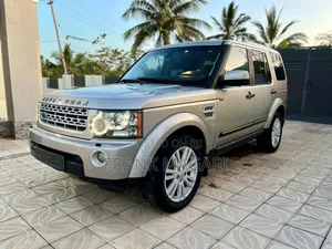 Land Rover Discovery 2011 Gold