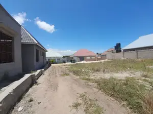 Kiwanja Kinauzwa Kigamboni Kisiwani