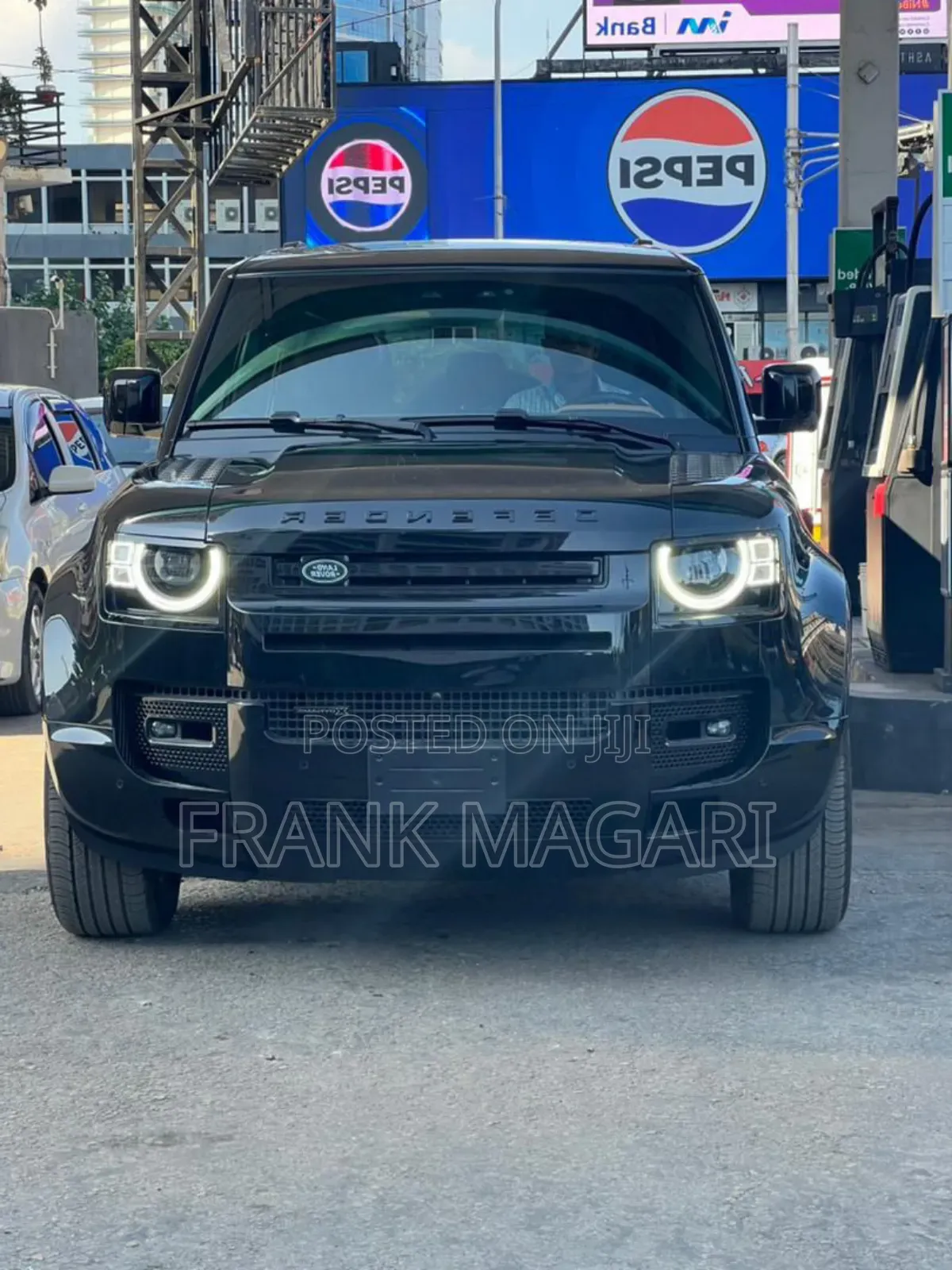 Land Rover Defender X-Dynamic SE 2023 Black