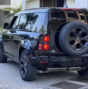 Land Rover Defender X-Dynamic SE 2023 Black