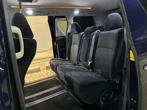 Toyota Alphard 2.4 Petrol FWD 2011 Blue