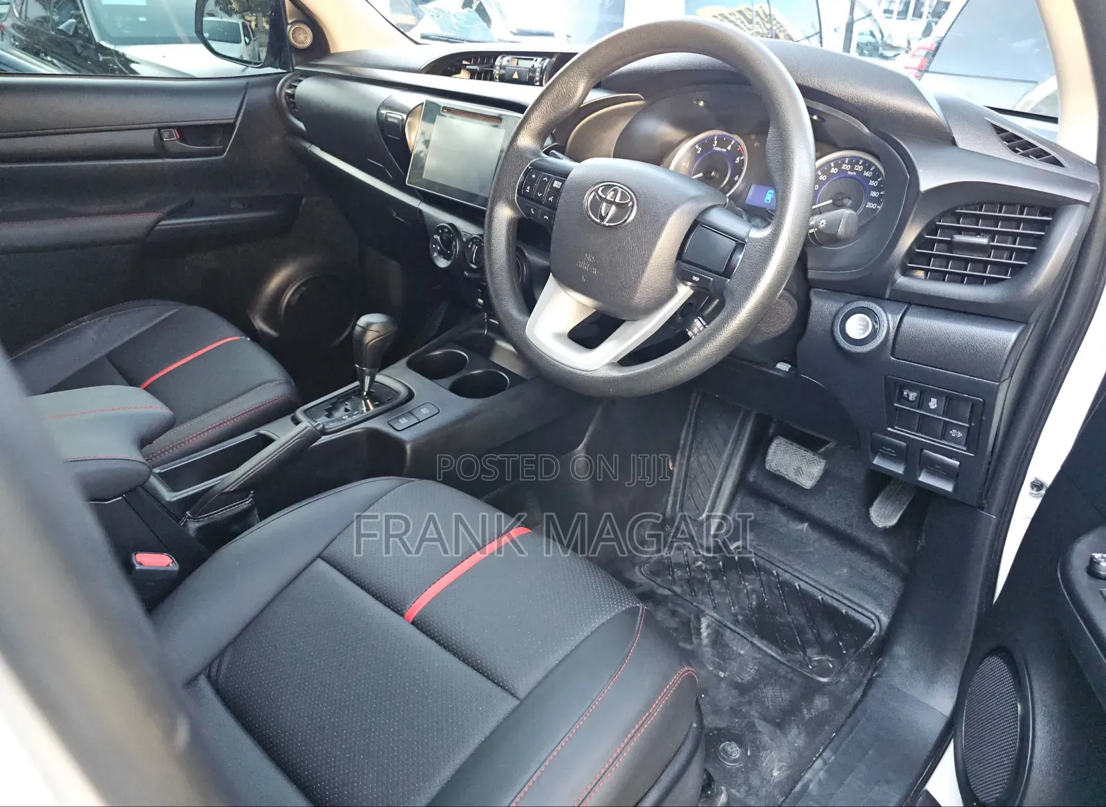Toyota Hilux 2018 White