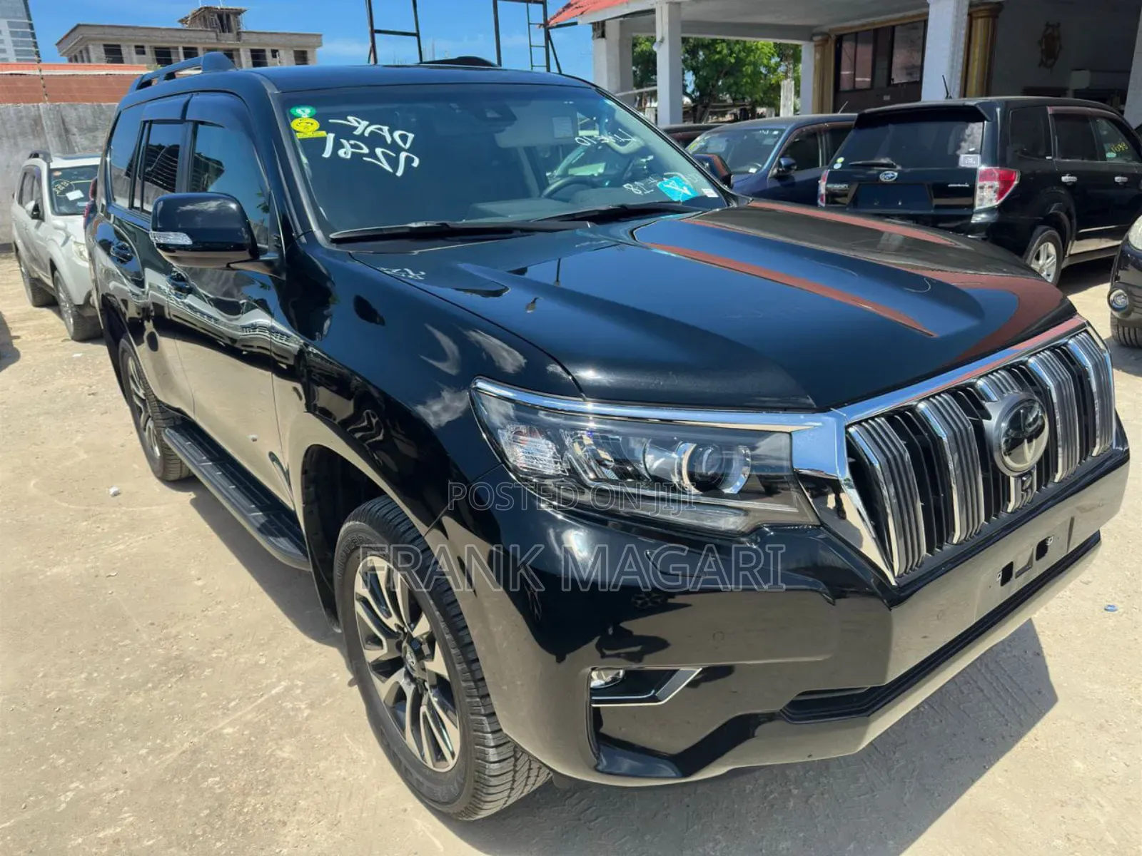 Toyota Land Cruiser Prado 2023 Black