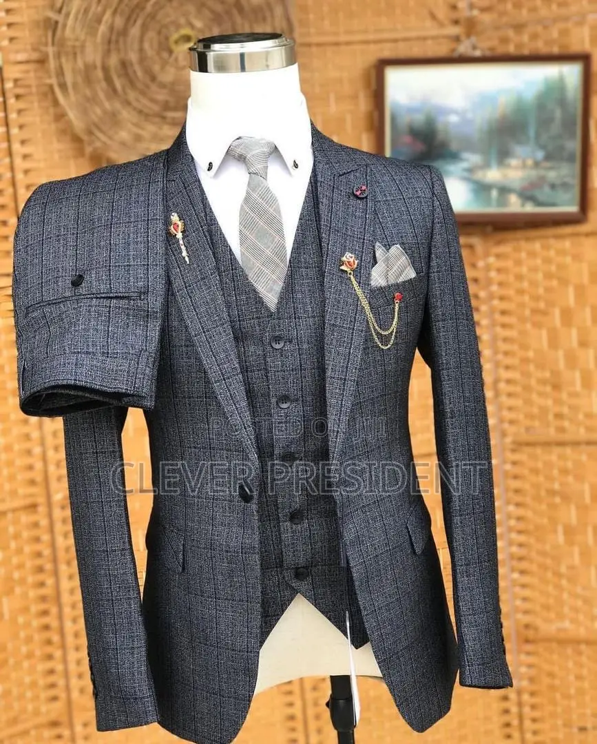 Man Suits Piga Sim Au Whatsapp