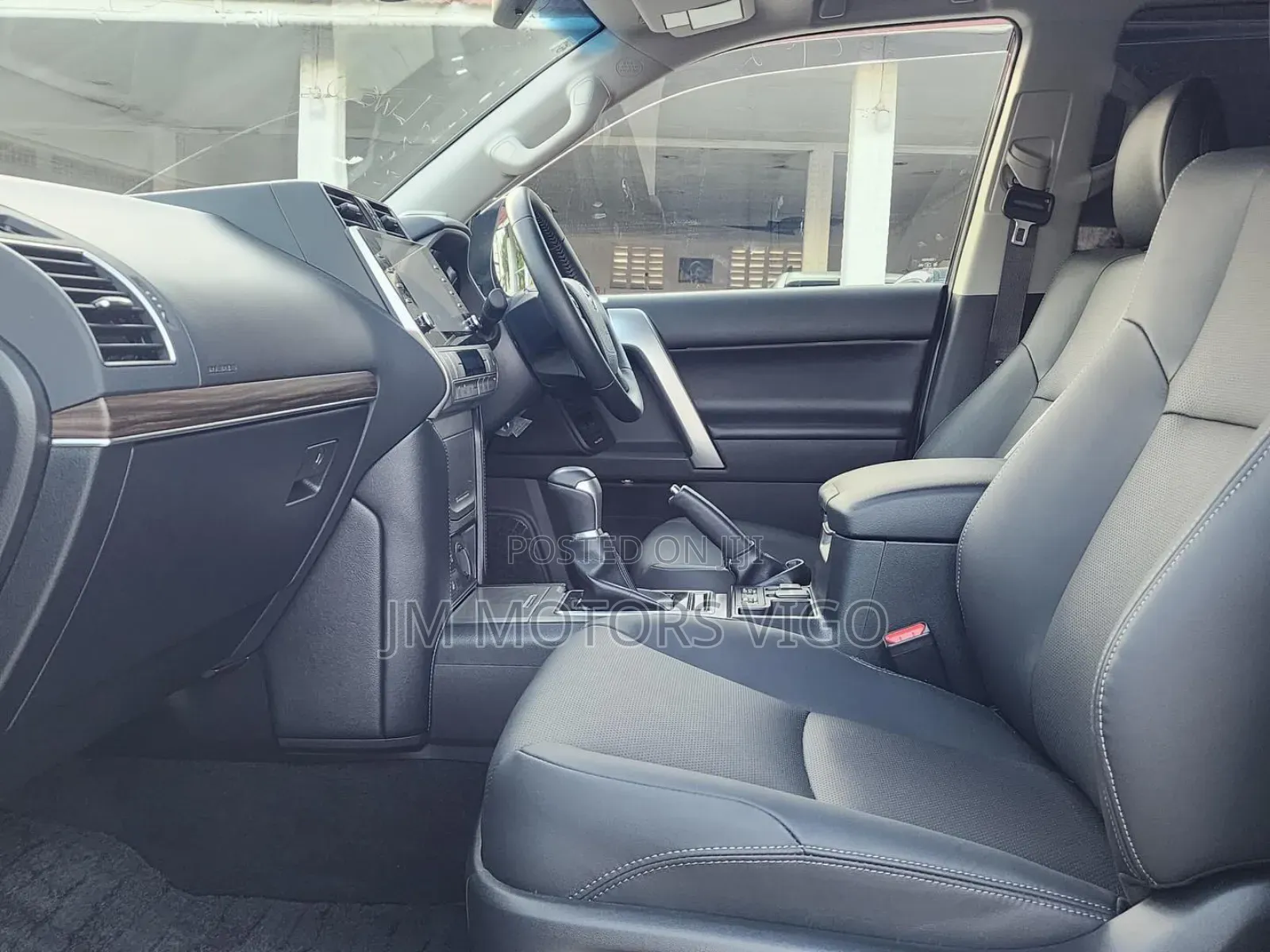 Toyota Land Cruiser Prado 2023 Black