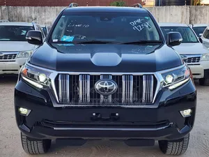 Toyota Land Cruiser Prado 2023 Black