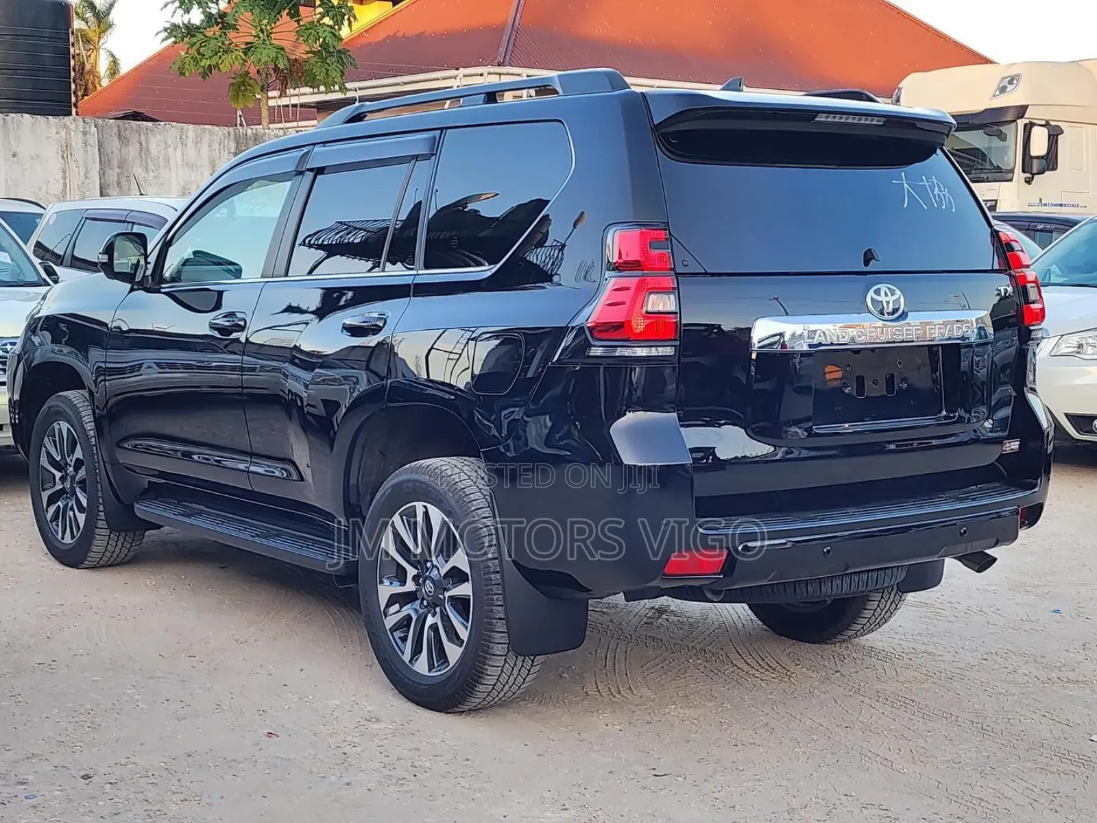 Toyota Land Cruiser Prado 2023 Black