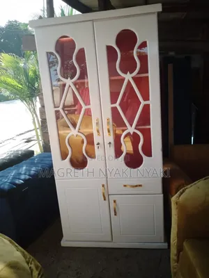 Kabati La Viombo