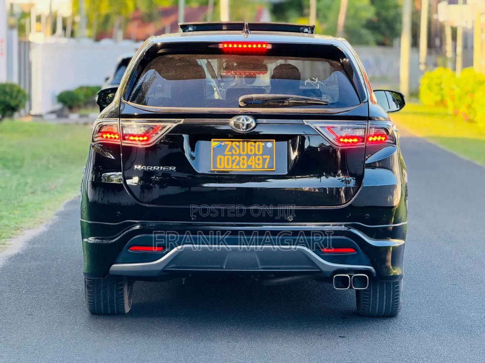 Toyota Harrier 2.0 4WD 2015 Black