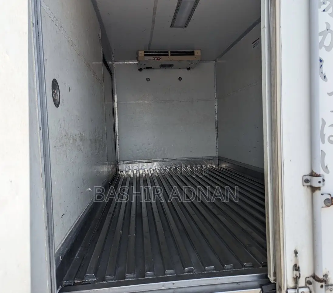 Mitsubishi Canter Refrigerator Tani 2.5.