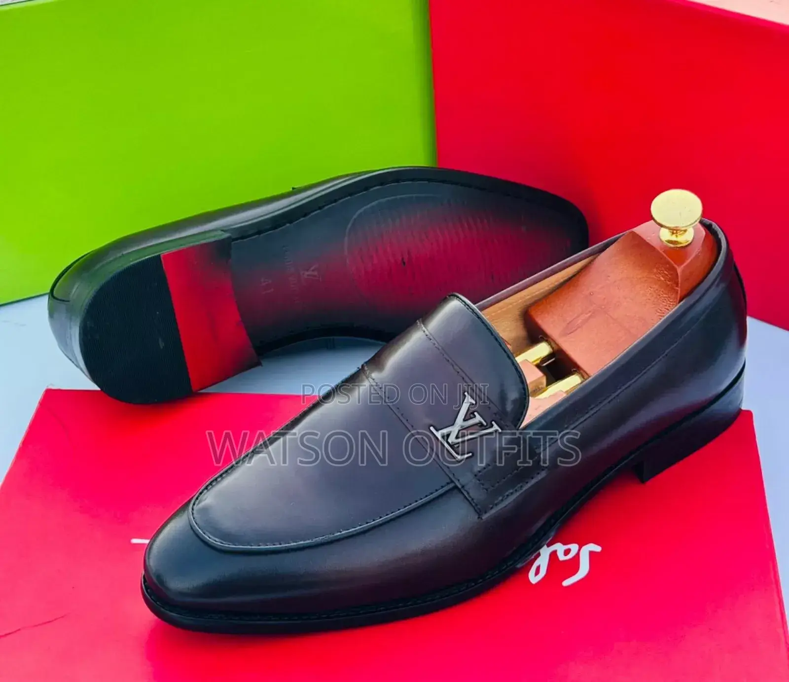 Louis Vuitton(Lv) Men Footwears/Shoes