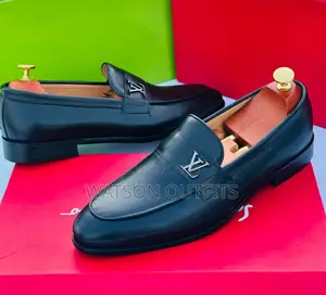 Louis Vuitton(Lv) Men Footwears/Shoes