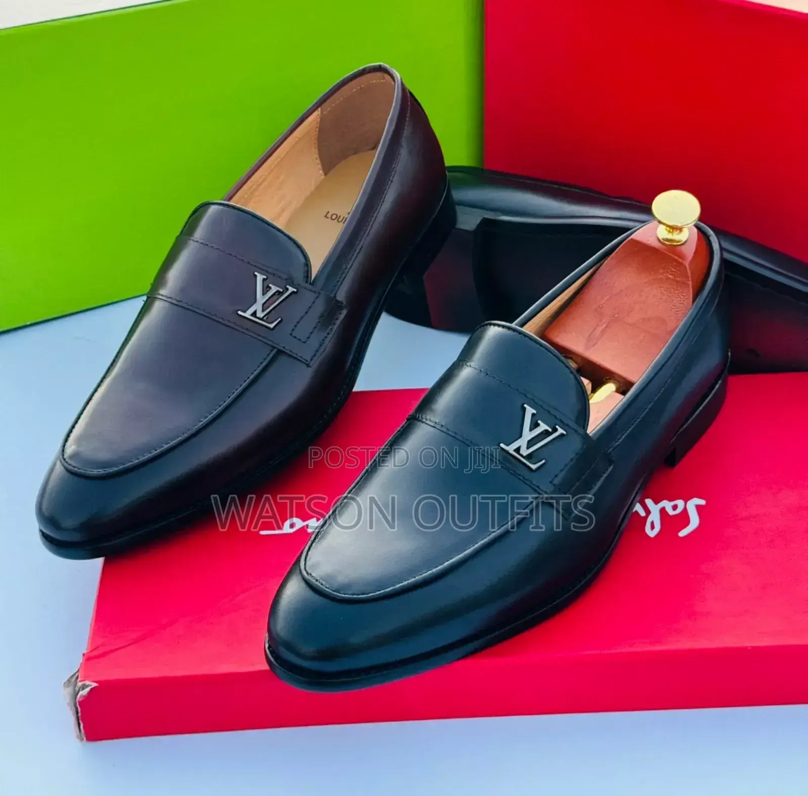 Louis Vuitton(Lv) Men Footwears/Shoes