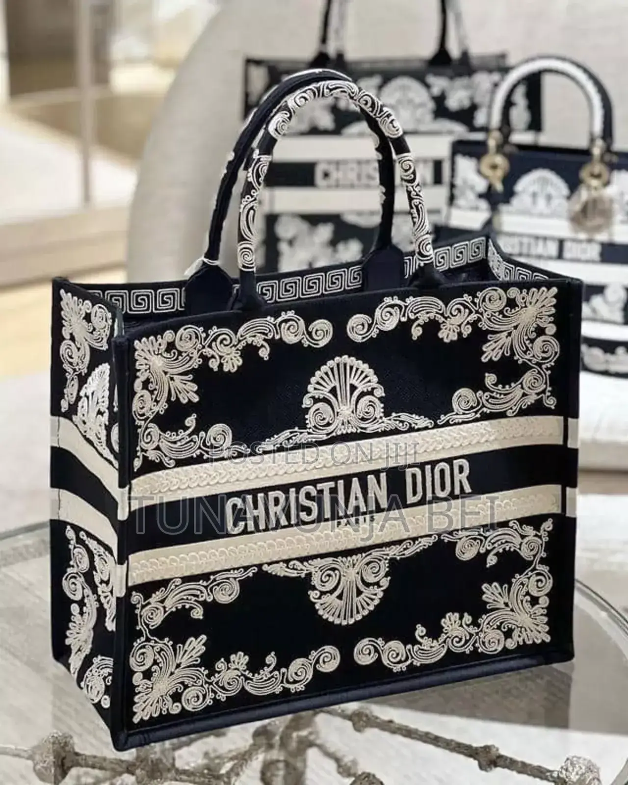 Ladies Hand Bag
