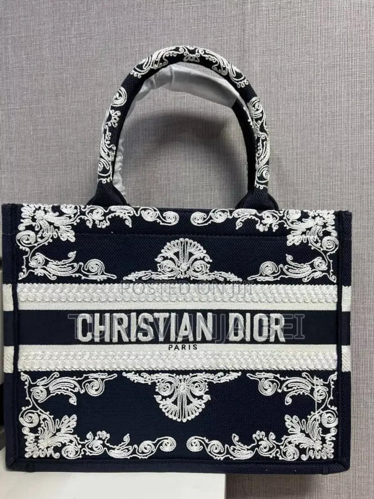 Ladies Hand Bag