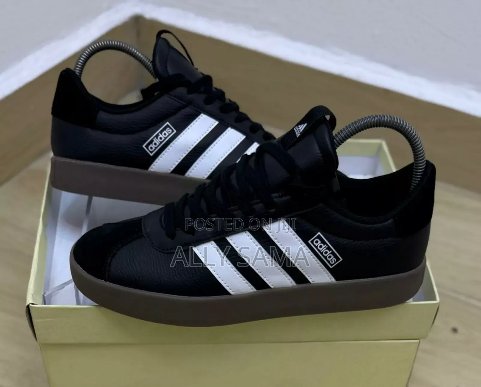 Mens Sneakers ADIDAS Material Leather