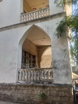 10bdrm Mansion in Kisutu for sale