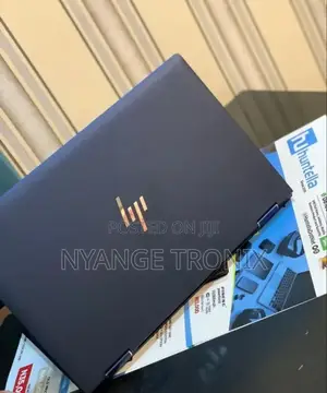 Laptop HP Dragonfly G4 16GB Intel Core I5 SSD 512GB