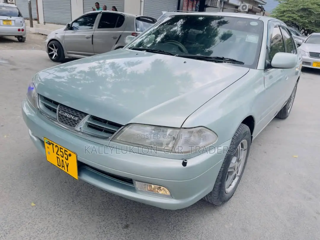 Toyota Carina 2000 Silver