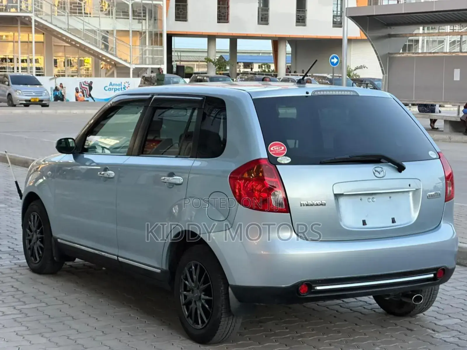 Mazda Verisa 2007