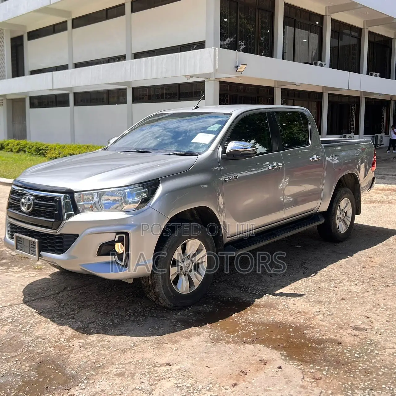Toyota Hilux 2018 Silver
