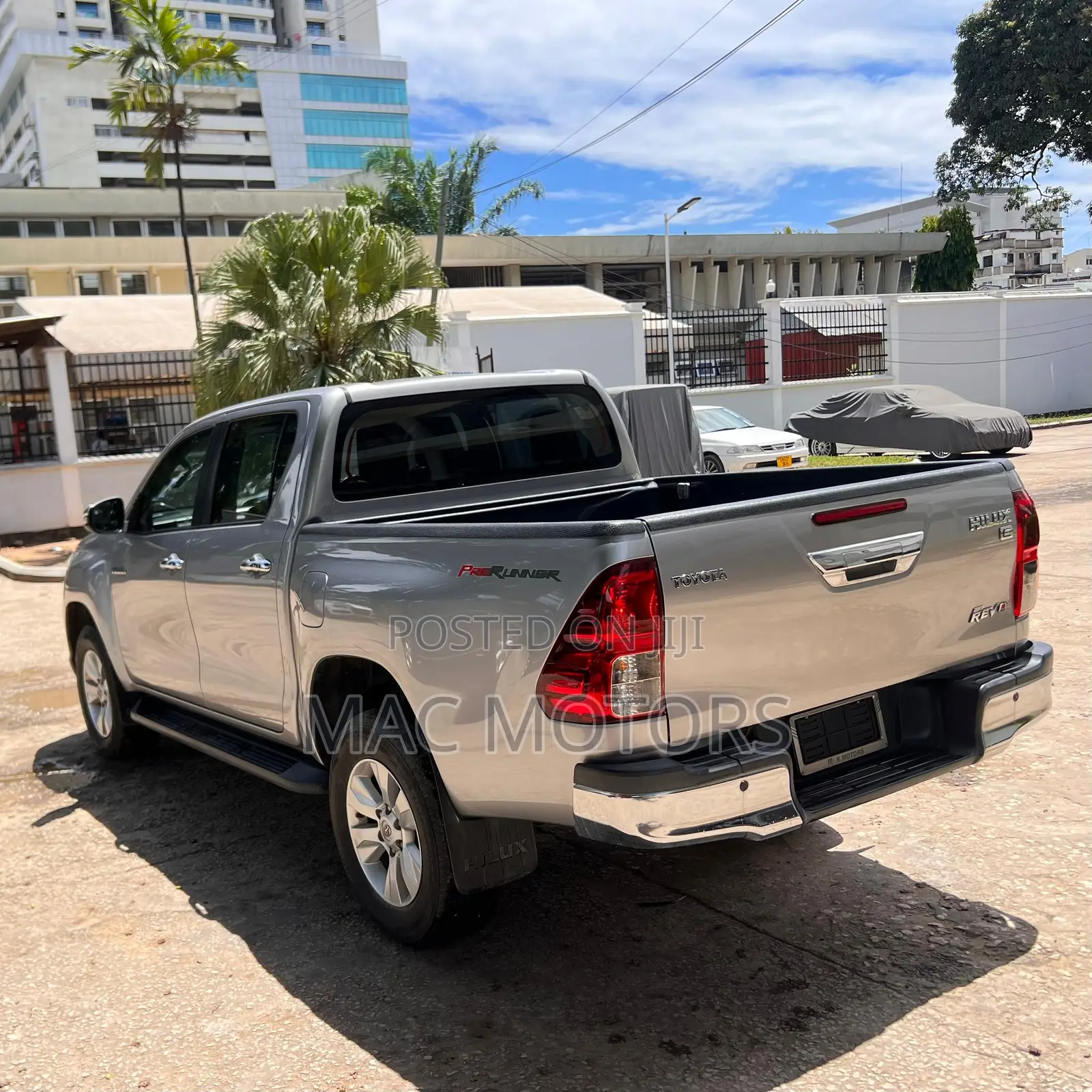 Toyota Hilux 2018 Silver