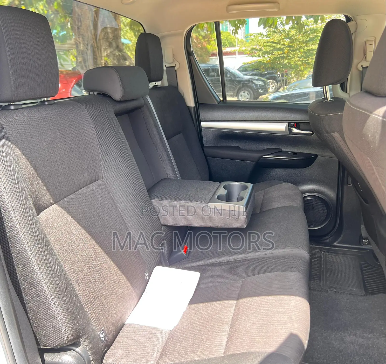 Toyota Hilux 2018 Silver
