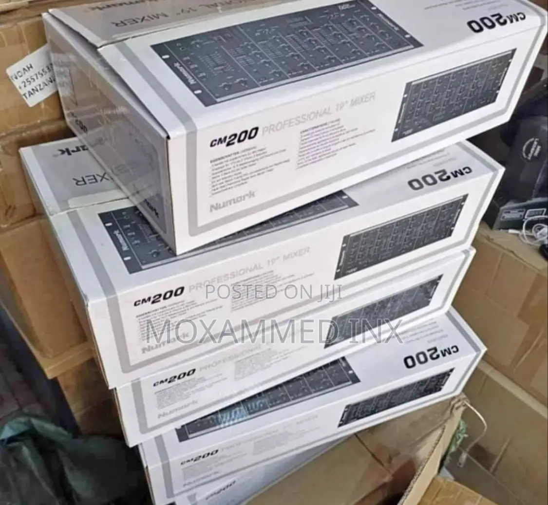 Numark Pro 19” Mixer CM200