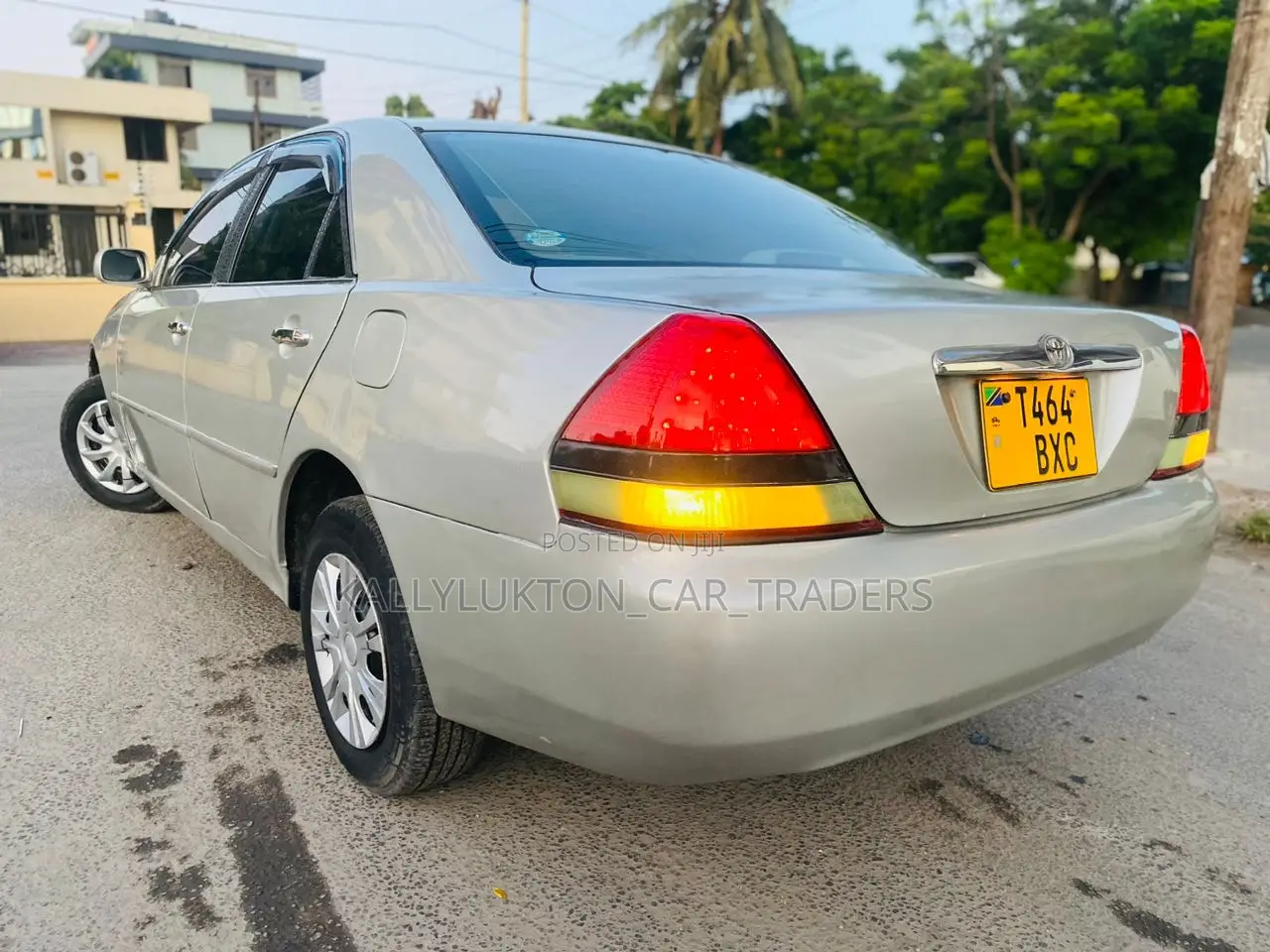 Toyota Mark II 2003 Silver