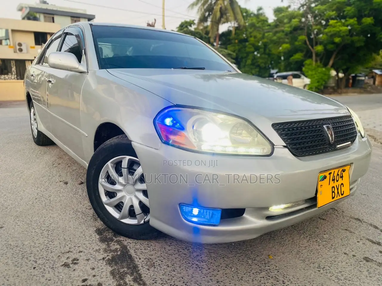 Toyota Mark II 2003 Silver