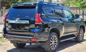 Toyota Land Cruiser Prado 2.7 2020 Black