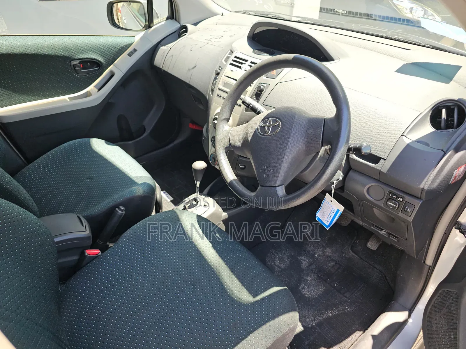 Toyota Vitz 2006 Silver